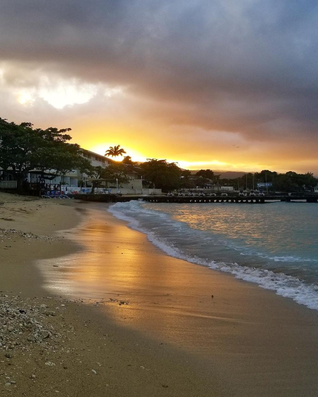 Kaz Kreol Beach Hotel Ocho Rios Kültér fotó